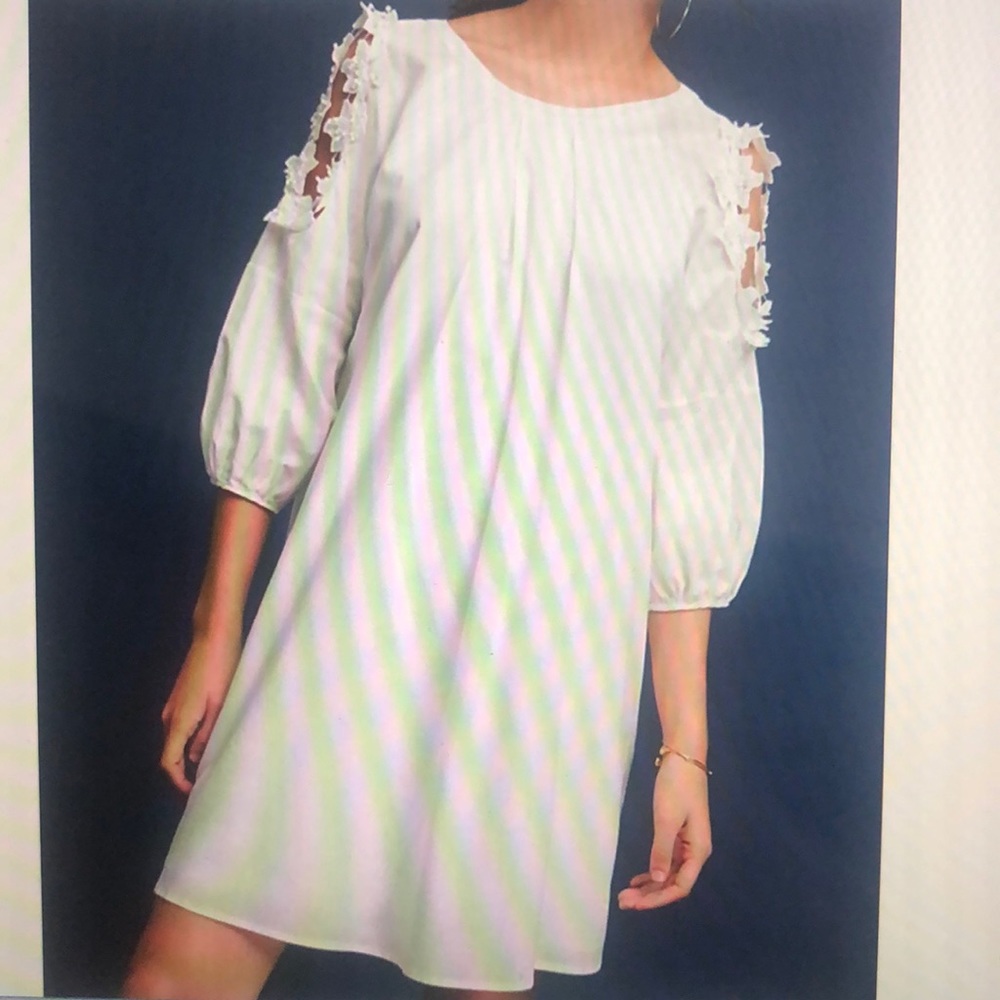 Sz XL | Eri + Ali Bevina Open-Shoulder Dress